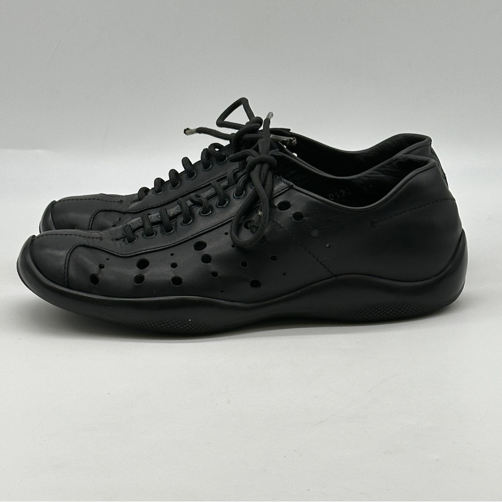 PRADA Perforated Shoes. Size 8 - Picture 4 of 14